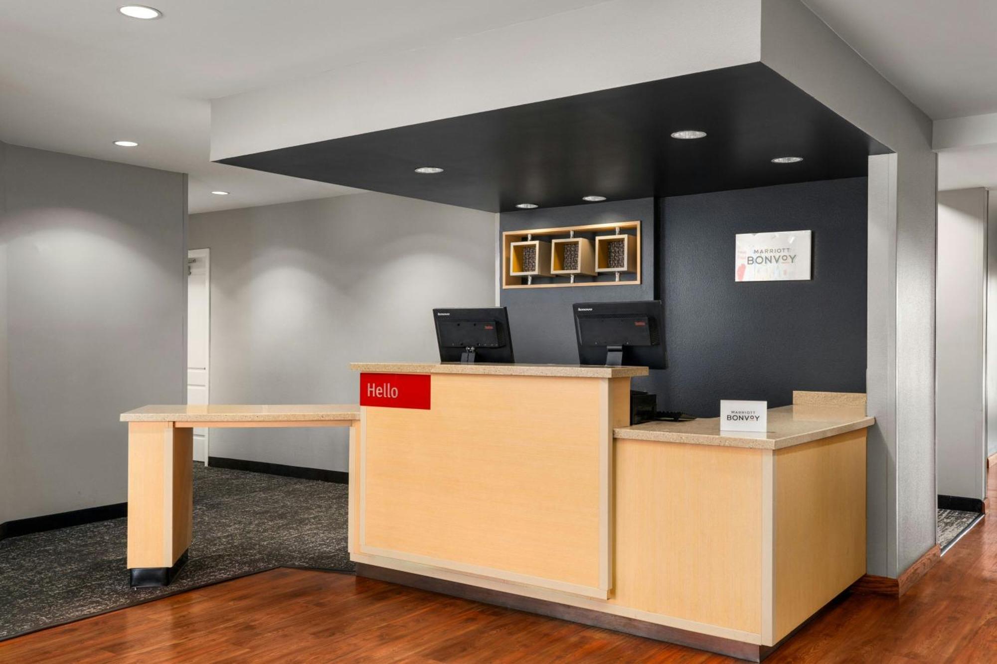 Towneplace Suites By Marriott Florence Bagian luar foto