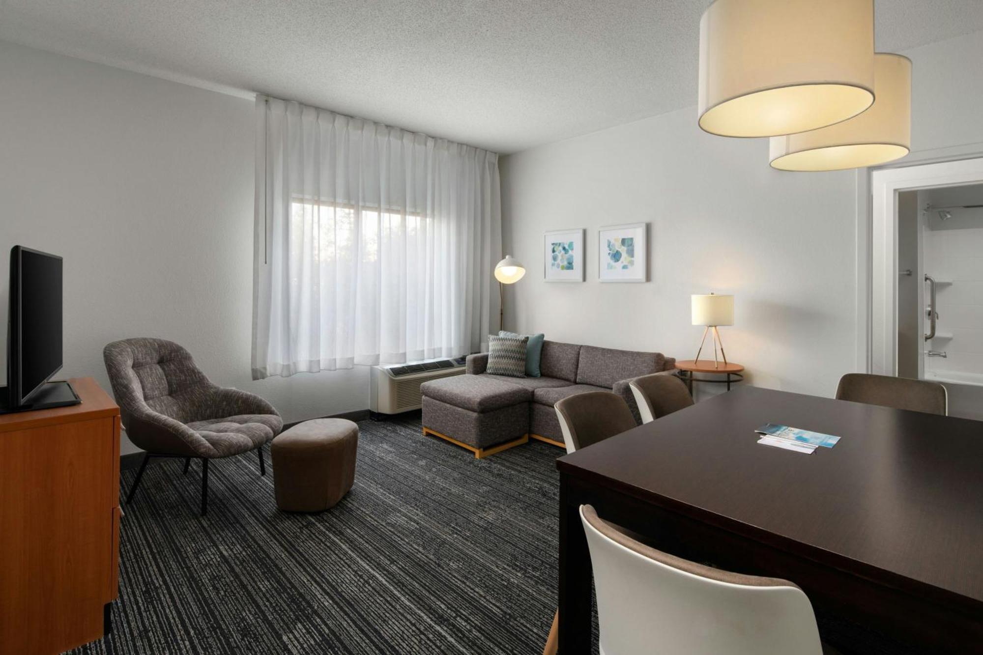 Towneplace Suites By Marriott Florence Bagian luar foto