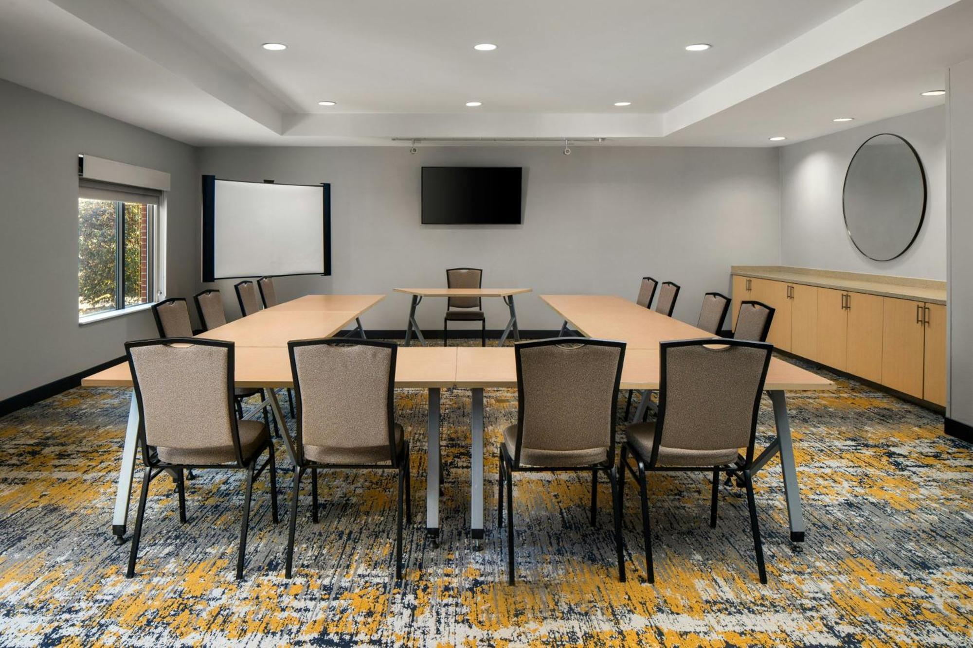 Towneplace Suites By Marriott Florence Bagian luar foto